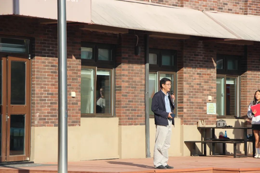 时隔三年,枫叶小熊教职工趣味运动会欢乐来袭! 时隔三年,枫叶小熊教职工趣味运动会欢乐来袭!