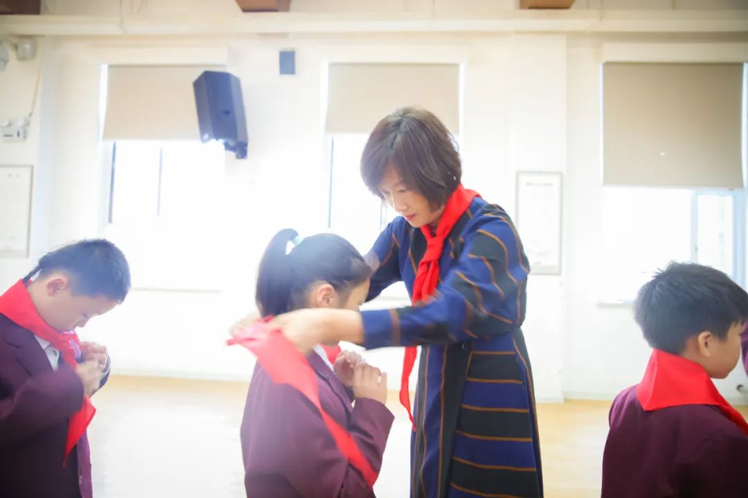 热烈庆贺你们加入中国少年先锋队