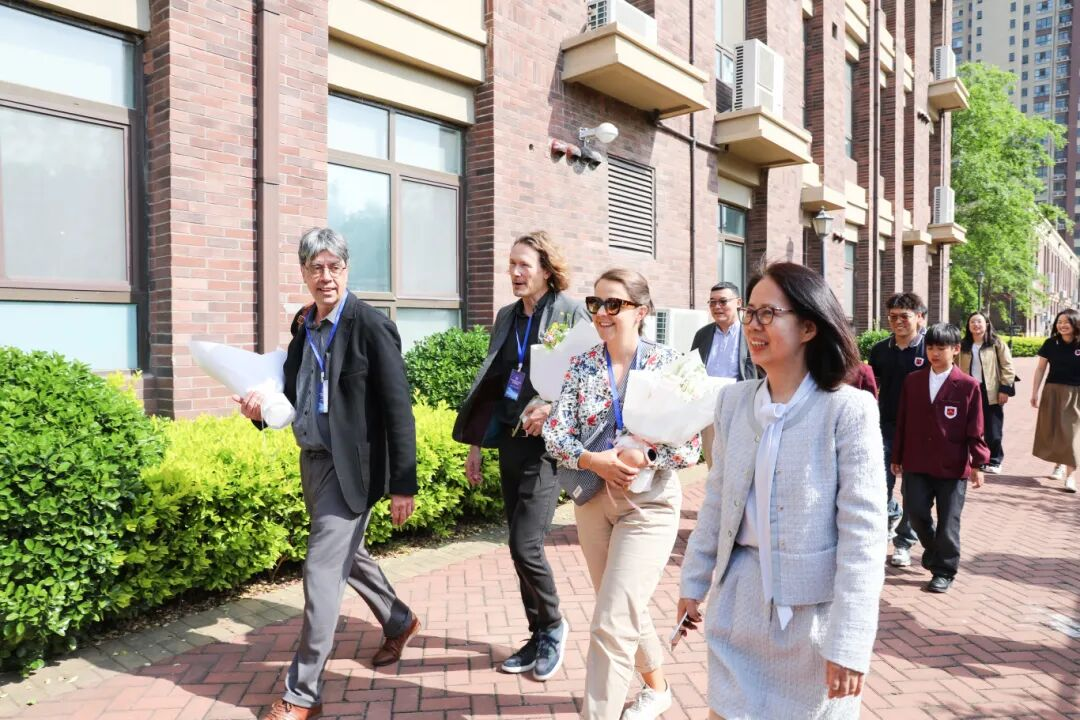 科学巨匠与追光少年相遇｜法国院士们莅临枫叶小熊小学